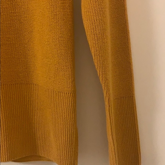 Sweater - Picture 2 of 3